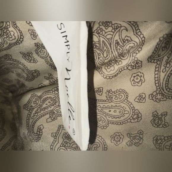 Simply Noelle Green Satchel with Textured Leather - Picture 10 of 16